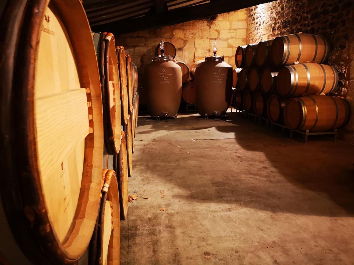 Chateau Cantelaube Saint-Emilion Exterior photo